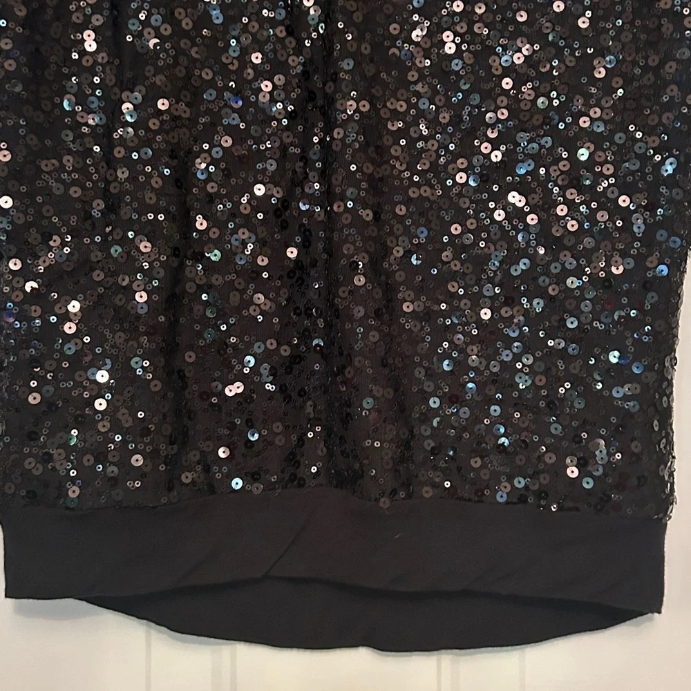 Express Sequin V-Neck Blouse S Black Festive Holiday Cocktail Party Date Night